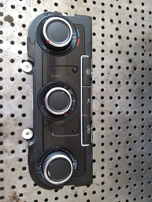 Panou comanda clima ac vw golf 6 5k 7n0907426am 5hb009751