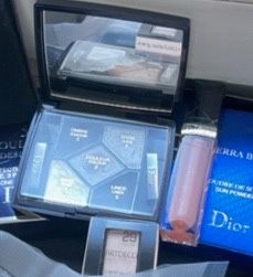 Мигли MAC чисто нови и боя за вежди