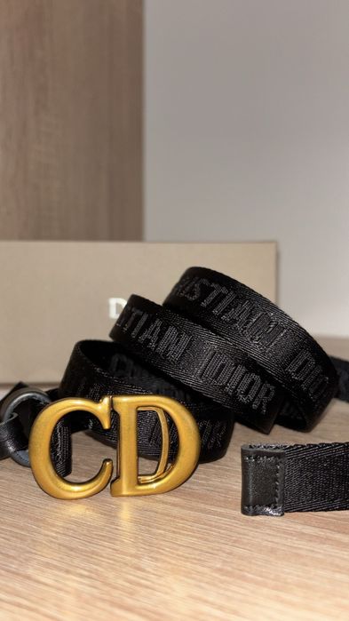 Accesoriu nou nou - curea christian dior