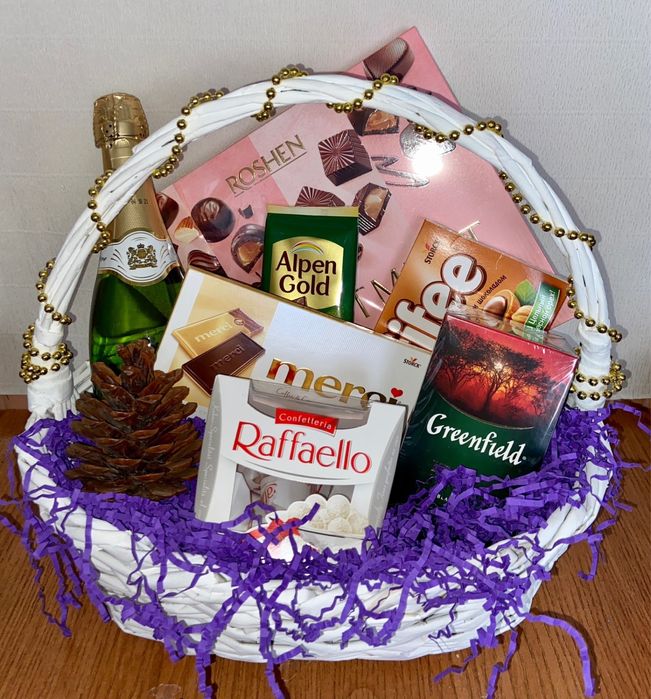 Корзины подарки коробки боксы