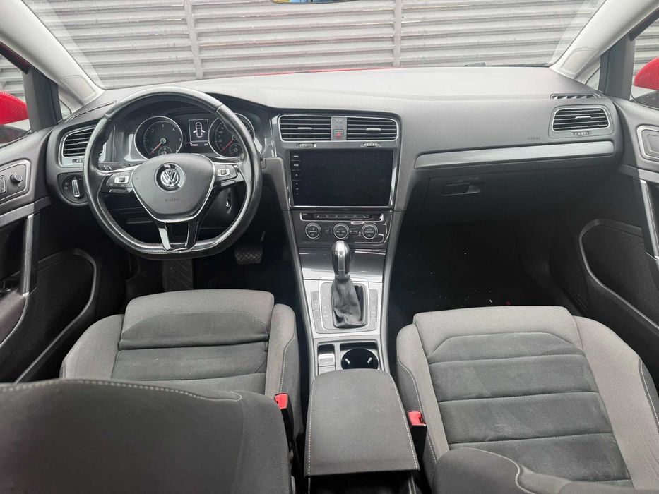 VOLKSWAGEN Golf 2019 — imagine 4