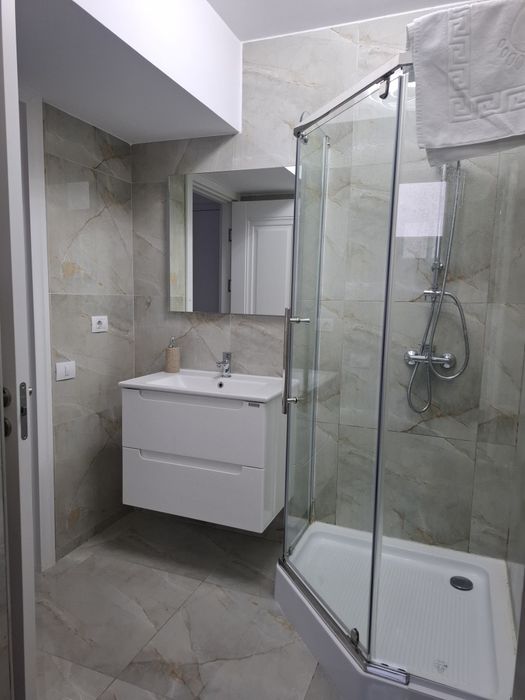 Ap 4 camere, 125 mp, Burdujeni (vis-a-vis de Adria Bosch Service)