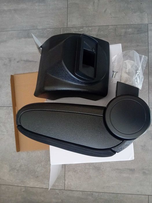 Подлакътник VW Голф 5 НОВ