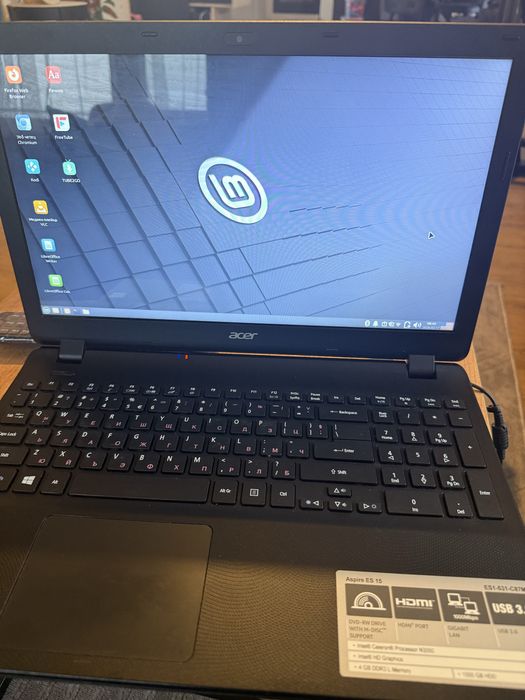 Acer Лаптоп почти не използван Aspire ES 15