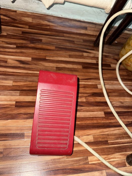 Швейная машинка, чайка 134А