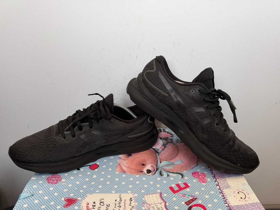 Asics Gel Nimbus 24''оригинални маратонки 46 номер