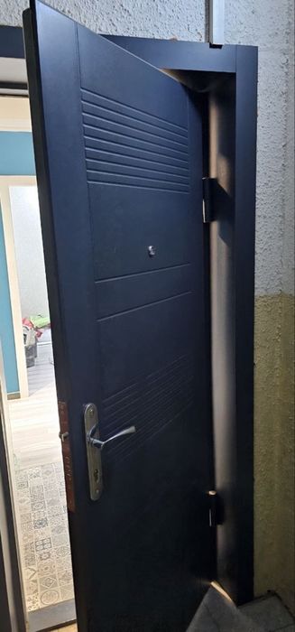 Продается ! Кохонная гарнитиру и дверь