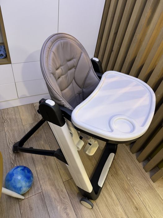Продам детский стульчик  Peg perego siesta