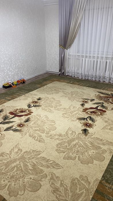 Ковер размер 4х5, б/у