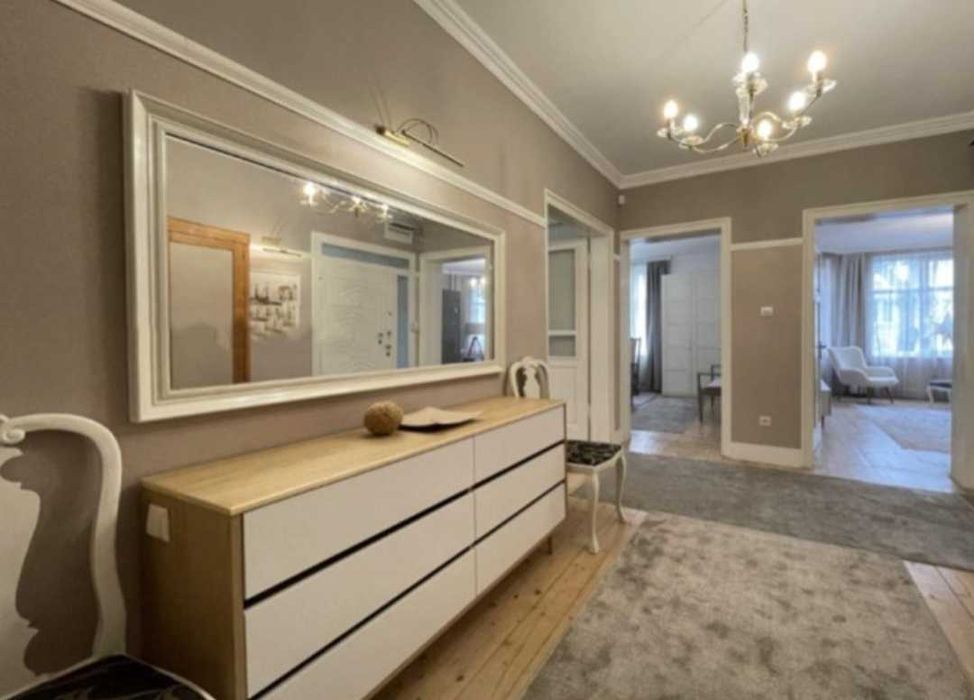 Дава се под наем Тристаен апартамент в София, Докторски паметник - 130 кв.м за 1300 € - Снимка #3