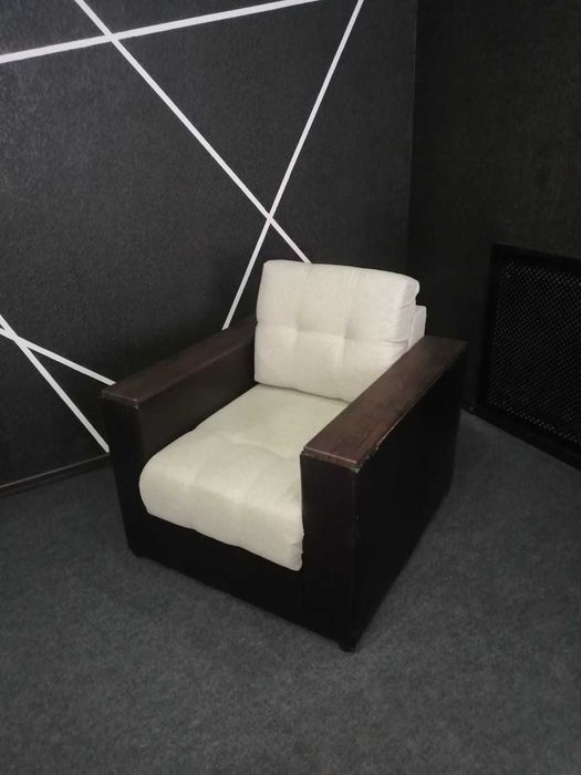 ВСЁ б/у кресло/матрас 1,6*2,0/вешалка-прихожая/в центре на Гоголя