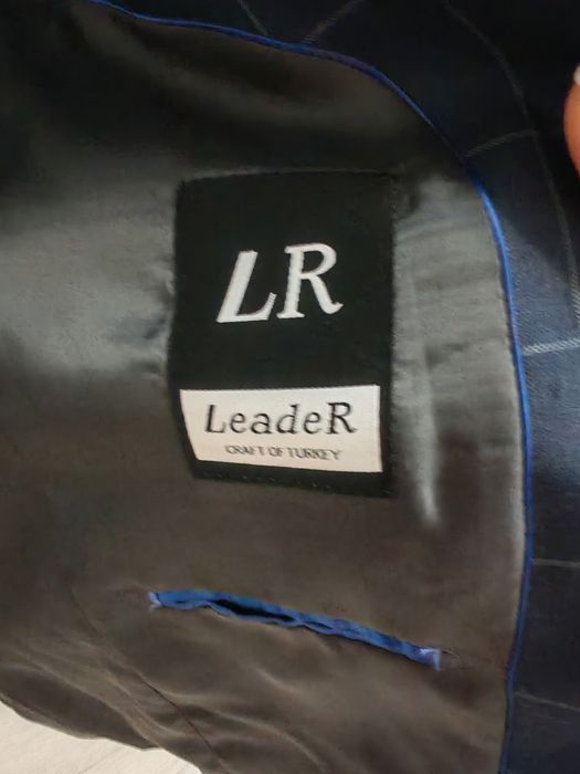 Костюм тройка 52 р