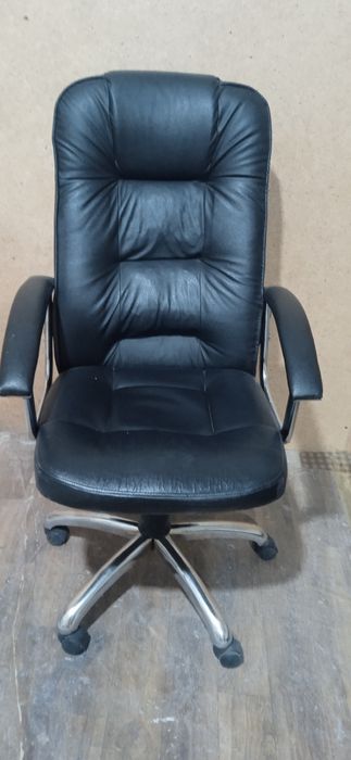 Реставратция мебел кресло диван стул..