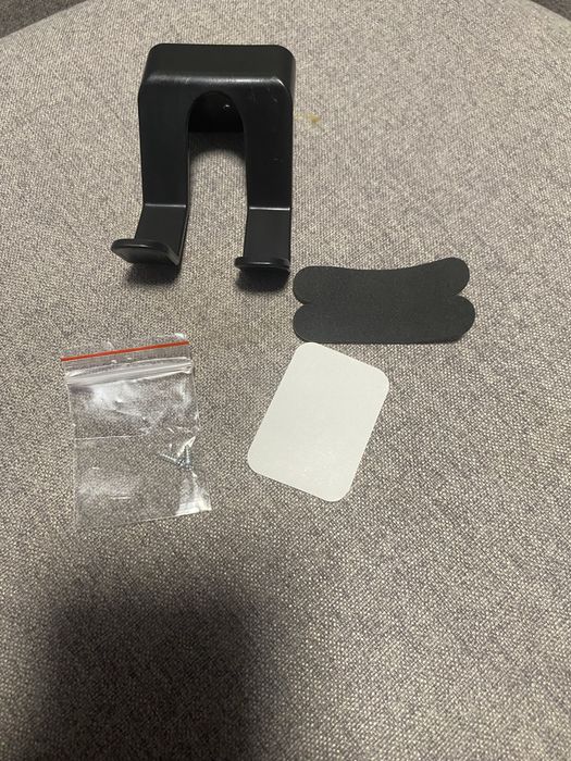 Държач за стенен  монтаж за контролер ps4 xbox ps5