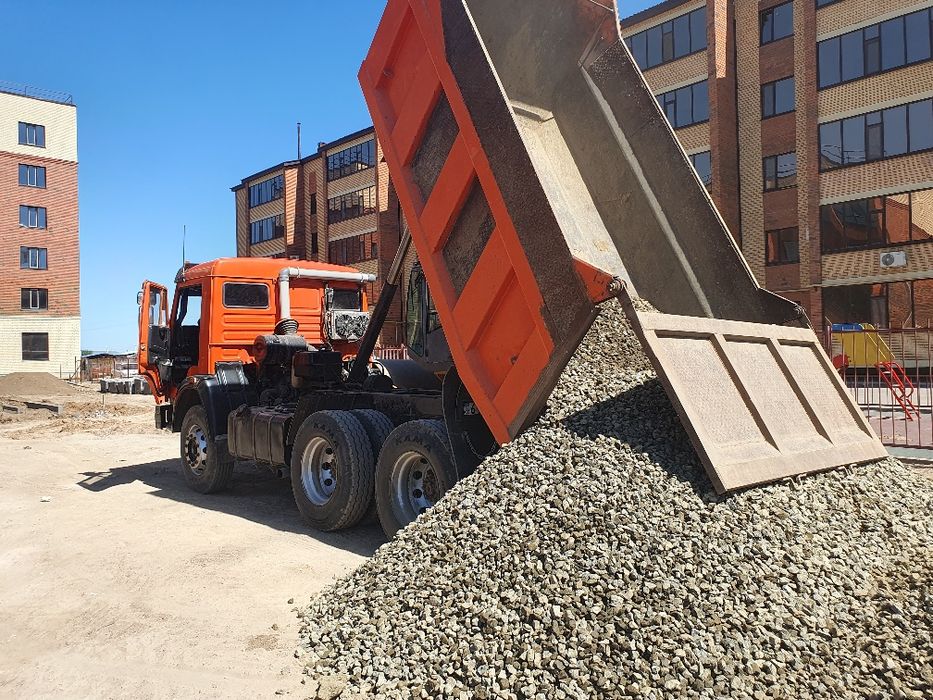 Доставка ПГС, песка, щебня, грунта | КАМАЗ самосвал