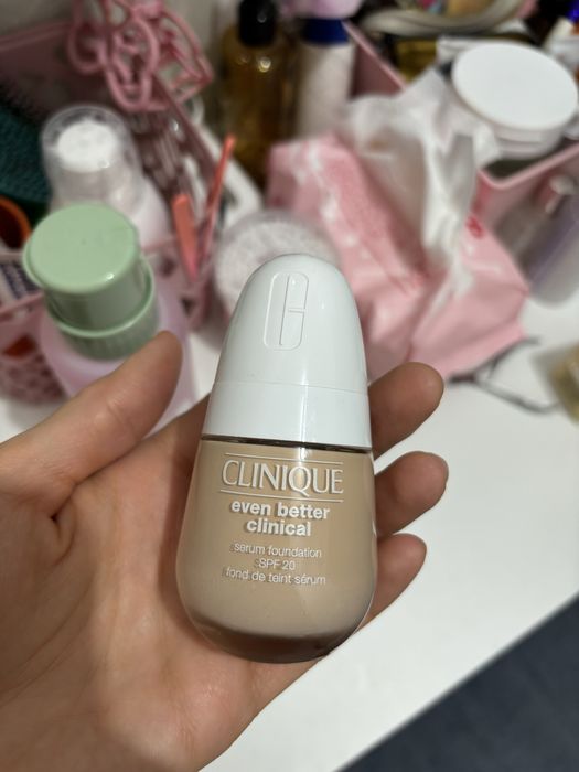 Продам косметику Clinique