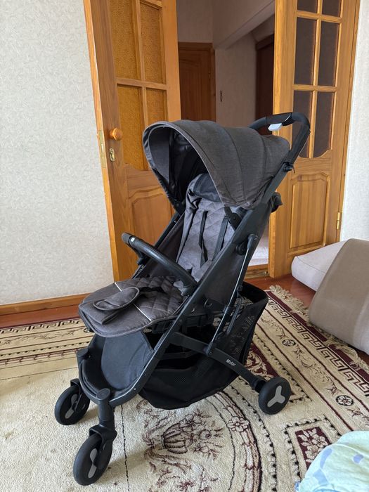 коляска в отличном состоянии