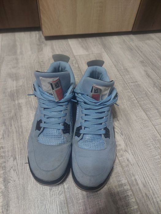 Jordan 4 universiti blue