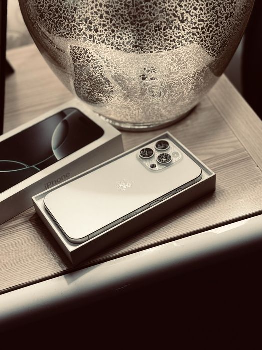 Продам! Iphone 16 pro