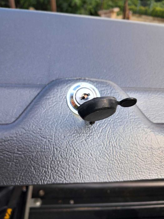 куфар за багаж и ски дълъг