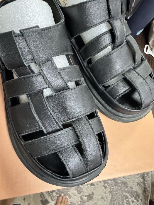 Сандалии на мальчика