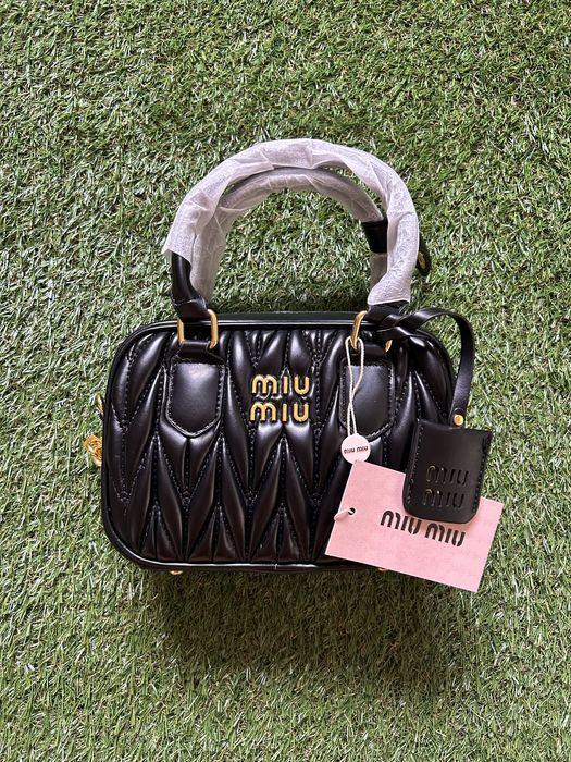 Geanta Miu Miu Neagra