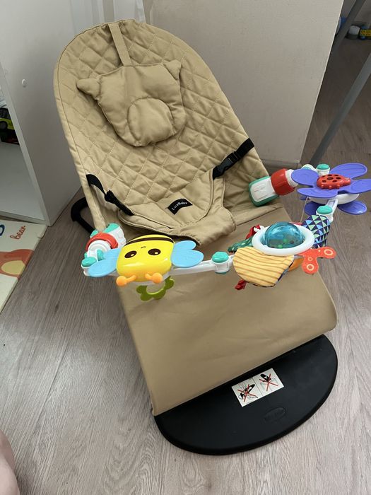 Шезлонг для новорожденных