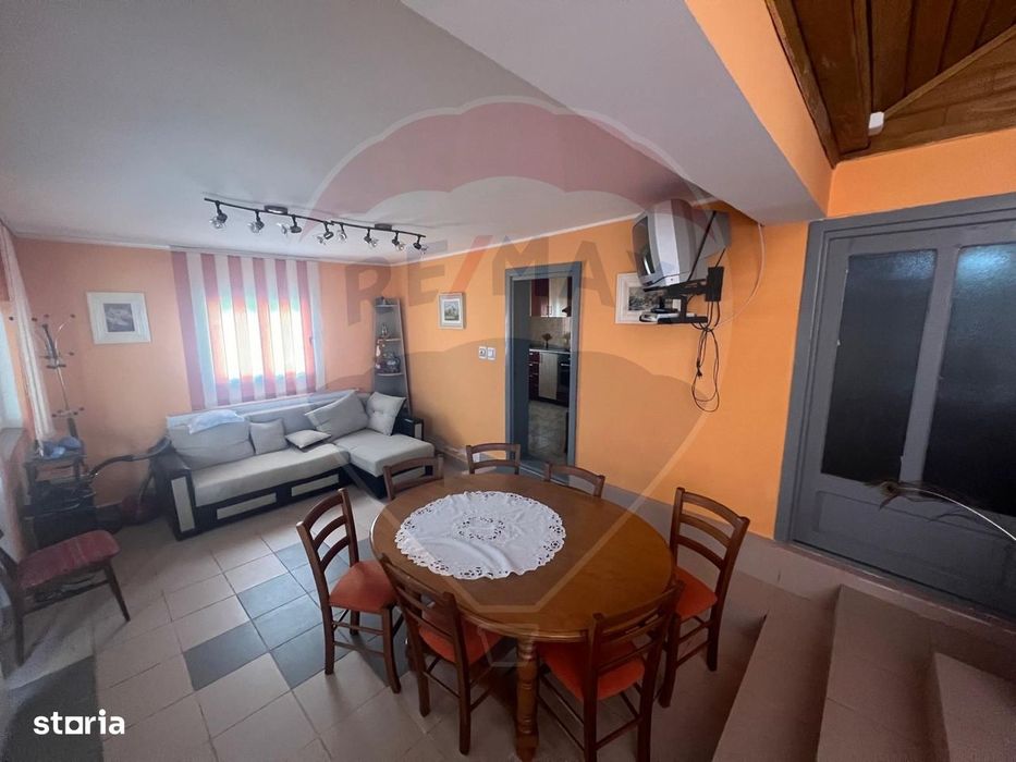 Casă 5 camere Iresti