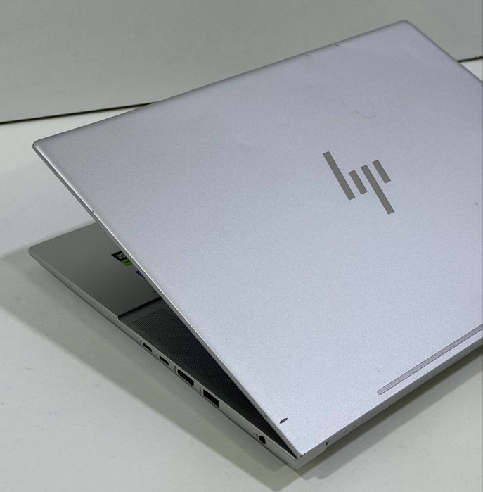 HP envy i7 13700H + RTX 4060 + Sensor