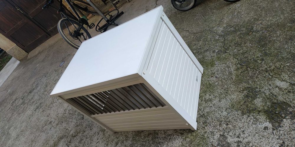 Къщичка за куче в отлично състояние