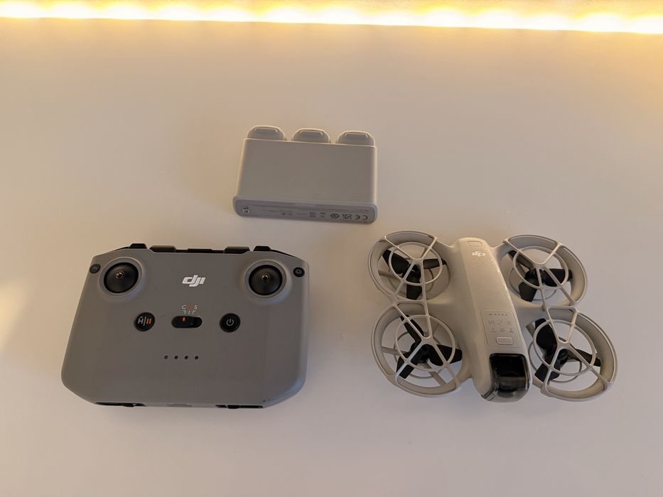 Dronă DJI Neo Fly More Combo