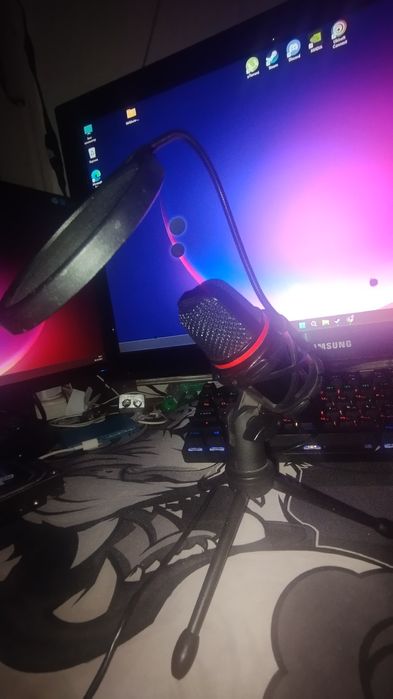 Продаю микрофон defender gmc 300