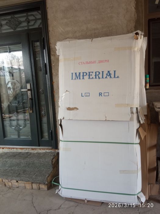 Продается дверь толстостенный с двойным окном