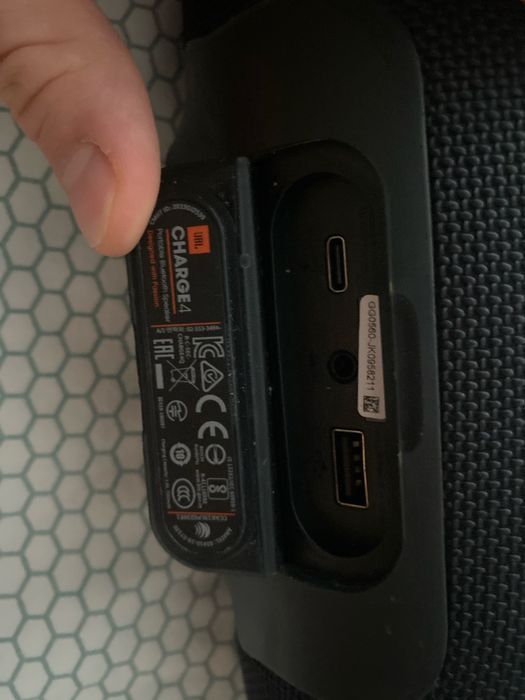 JBL Charge4 колонка