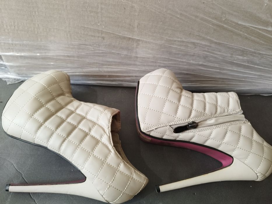 Обувки по 10, 20-до 50лв.