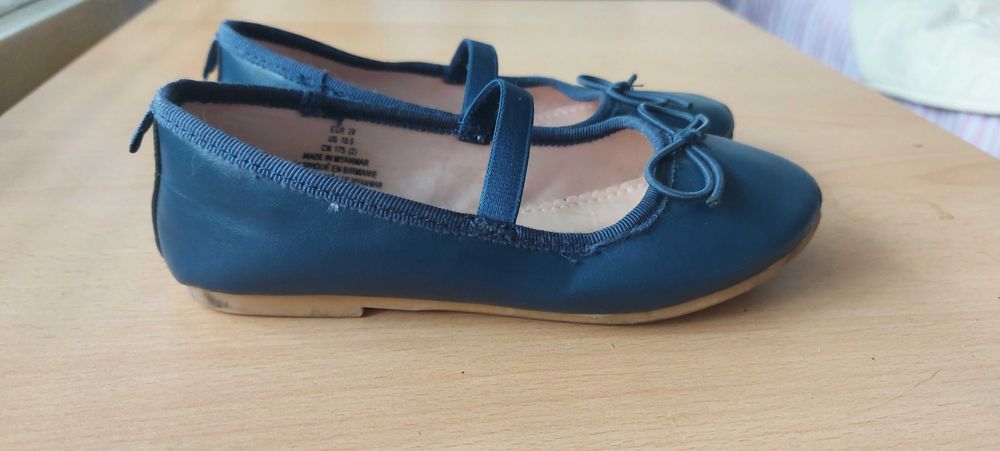 Детски пантофи, сандали размер 27-28-30