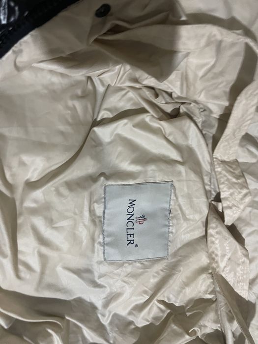 Куртка Moncler (очень теплая)