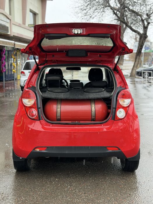 Arenda Spark 2014 A/T metan gaz