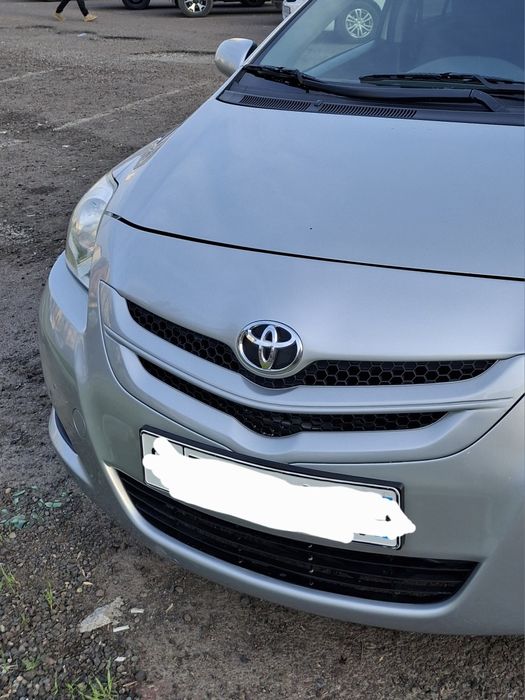 Продам Toyota Yaris 1.5 м/т