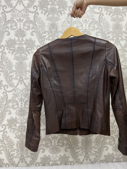 Кожаная куртка женская