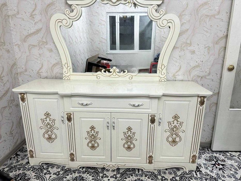 Komod. stenka yengi. Комод