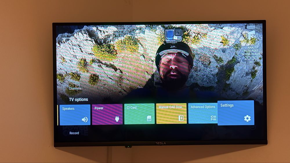 Smart Android TV HD Led TESLA 32S605BHS - 81 cm