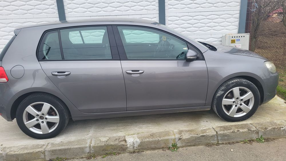 De vănzare golf 6