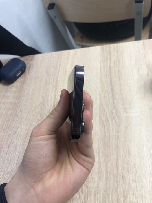 Продам IPhone 14 Pro