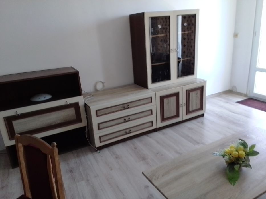 Дава се под наем Двустаен апартамент в Казанлък - 70 кв.м за 198.9 € - Снимка #1