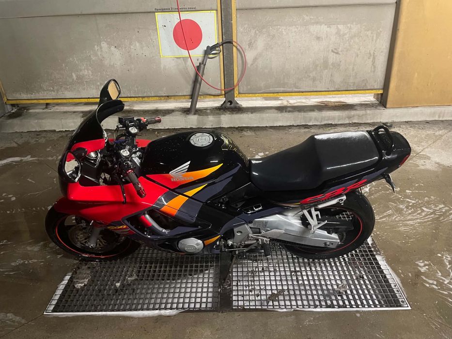 Honda cbr f3 600