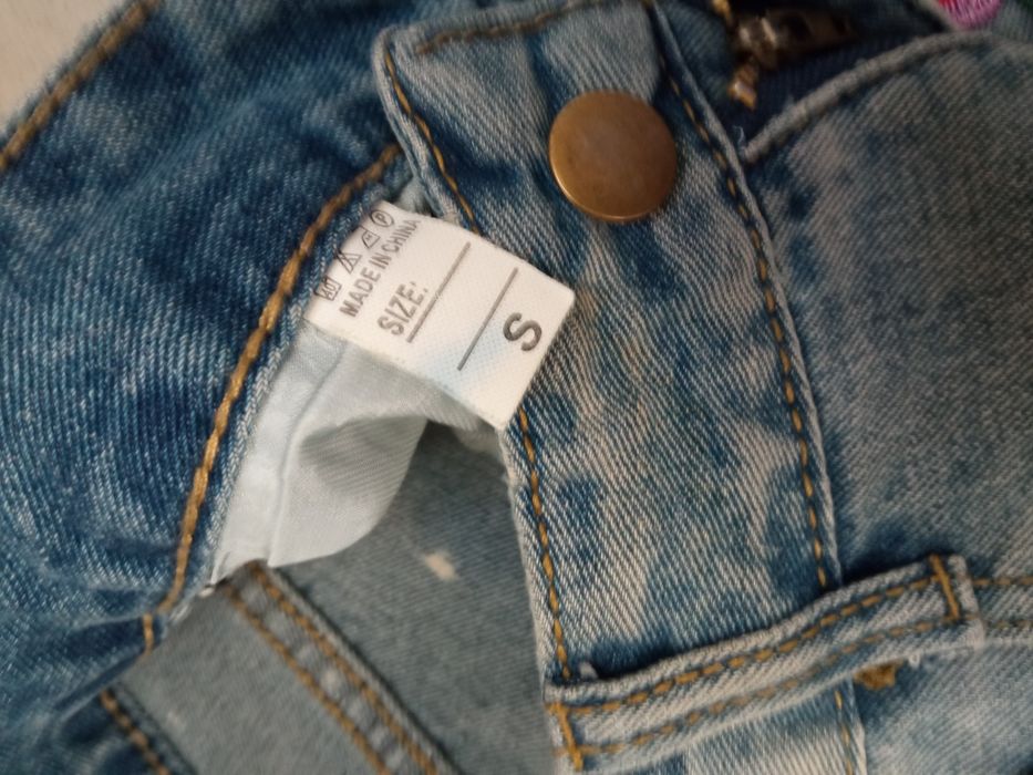 Новые Женские джинсы