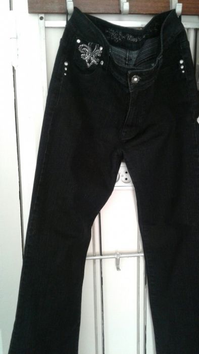 Джинсы плотные резинка 32 размер