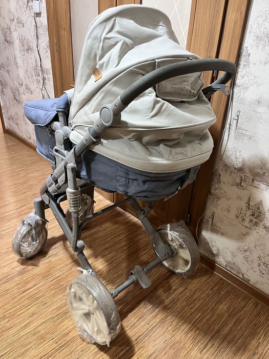 Продам коляску с люлькой