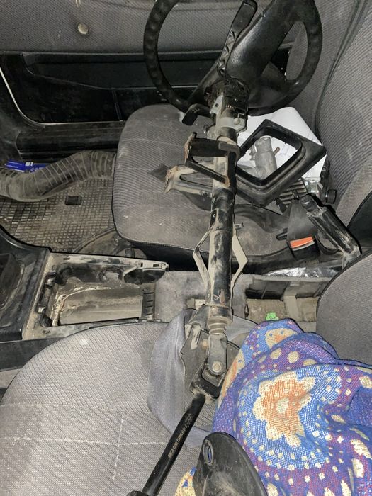 Кпп, запчасти пассат б3 1.8 гольф 3